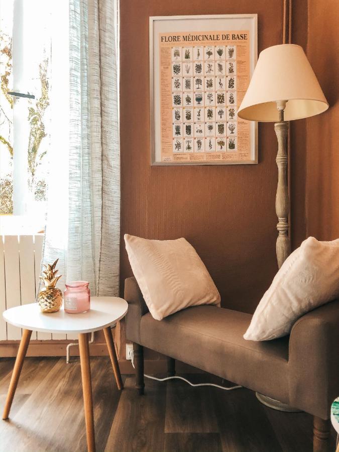 Chambre Salle De Bain Partagee コニャック エクステリア 写真